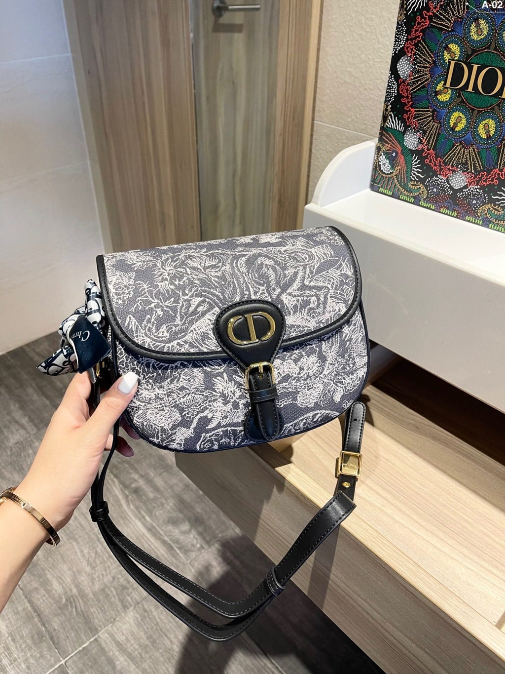 Luxury Handbags Christian Dior 315
