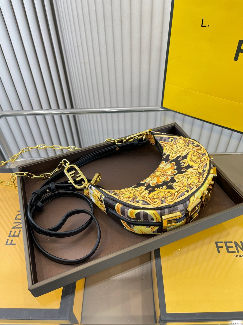 Luxury Bags Fendi 278