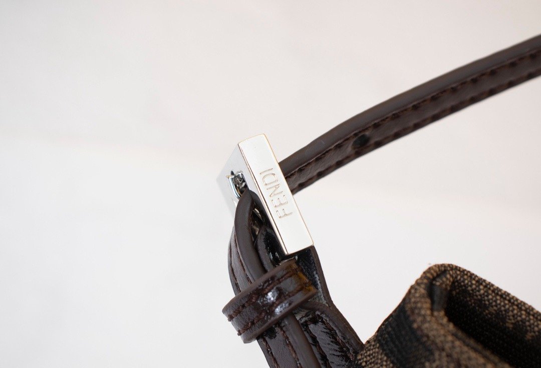 Luxury  Bags Fendi 021