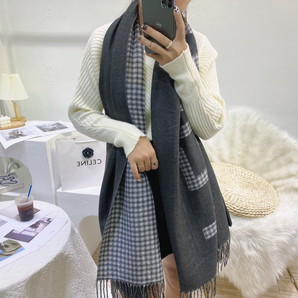 Luxury Fendi  Scarf 001