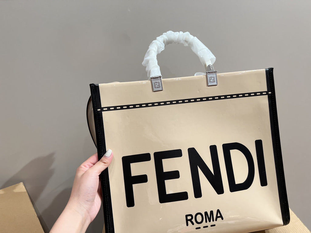 Luxury Bags Fendi 283