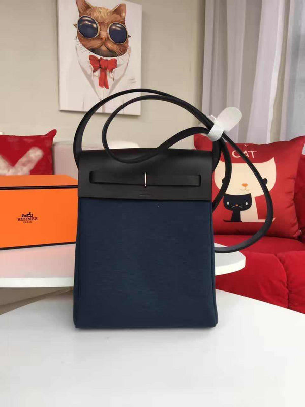 HRS - Bags District - 052