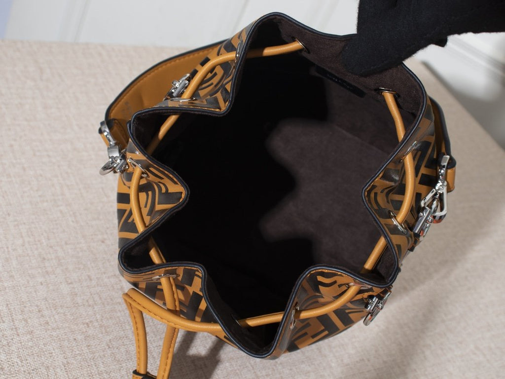 Designer Handbags Fendi 037
