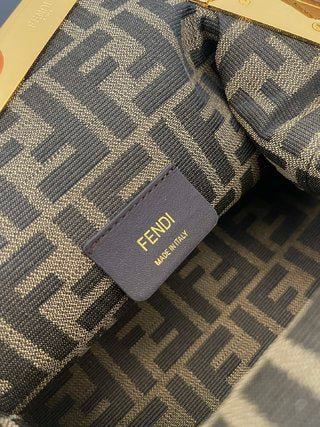 FDI - Bags District - 090