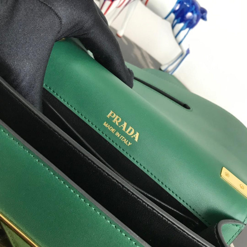 PDA - Bags District - 097