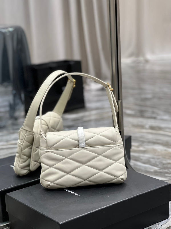 SLY - Bags District - 102