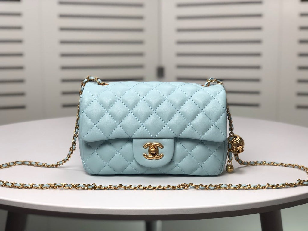 Designer Handbags Chanel 222