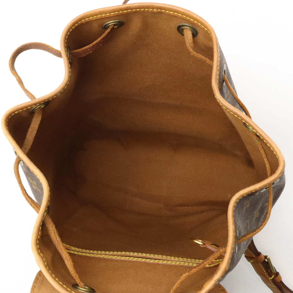 Louis Vuitton Montsouris MM M51136