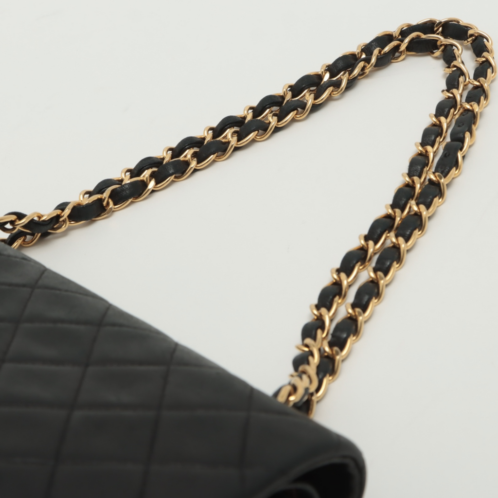 Chanel Black Leather Timeless shoulder bag