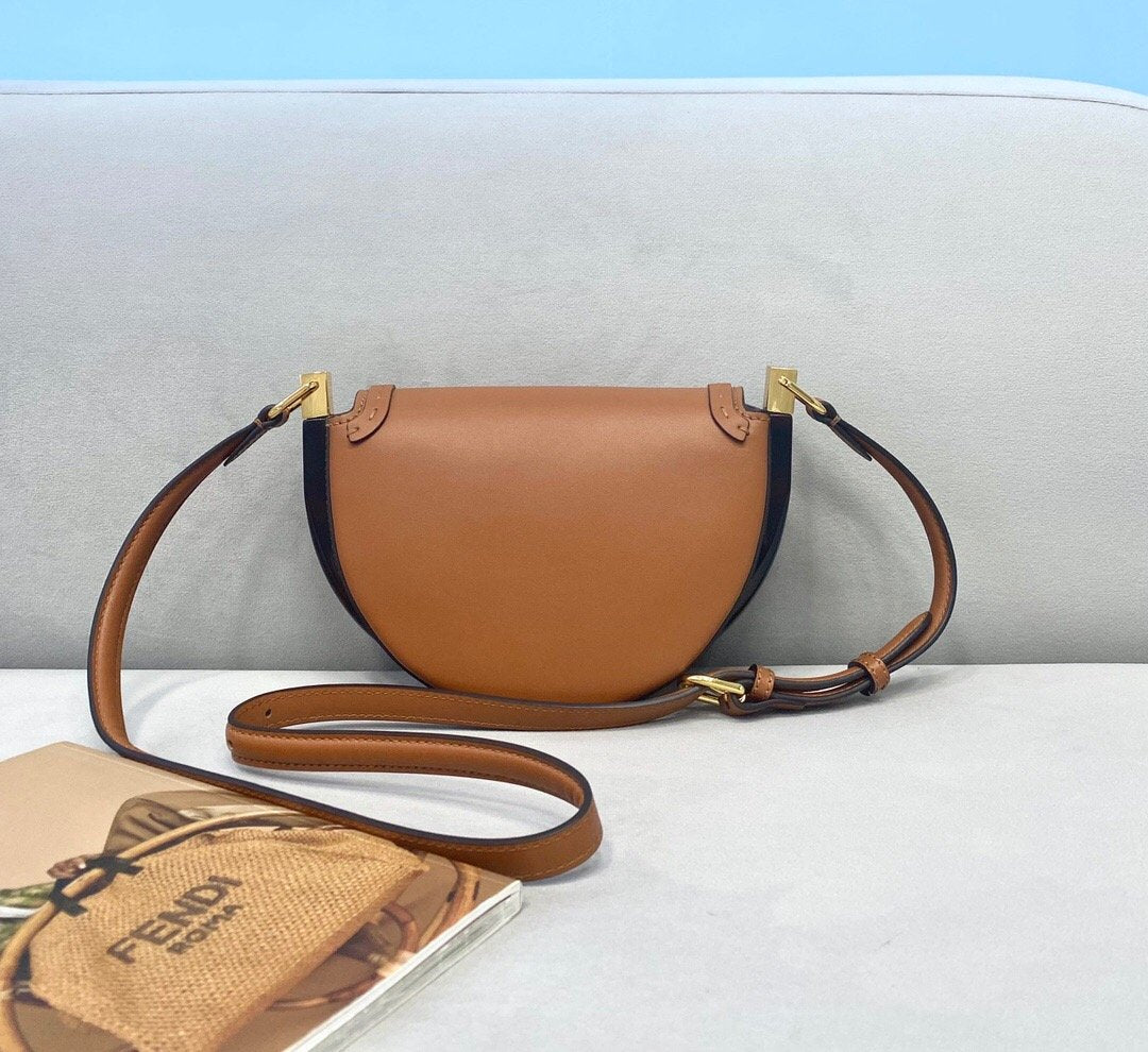 Luxury  Bags Fendi 057