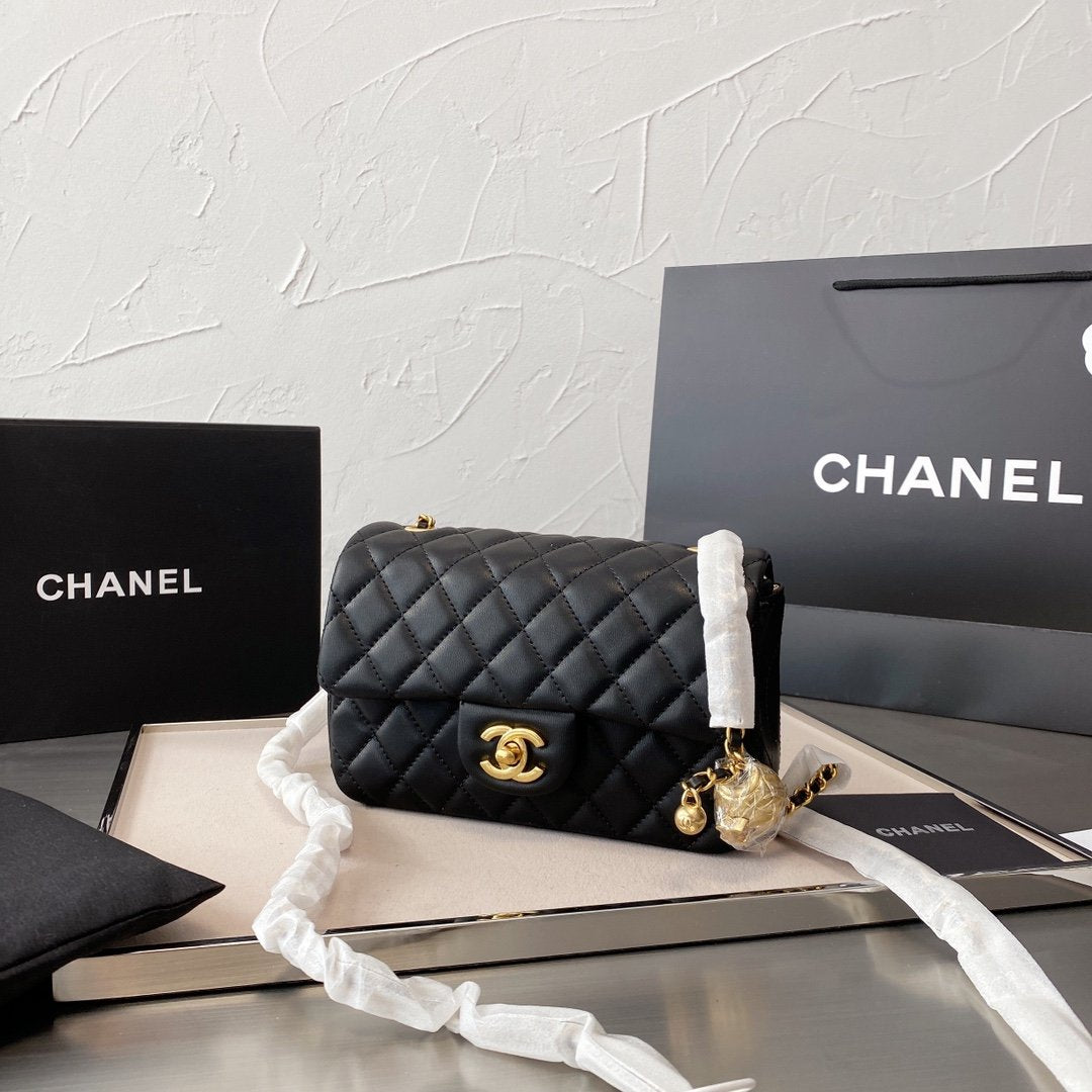 Designer Handbags Chanel 047