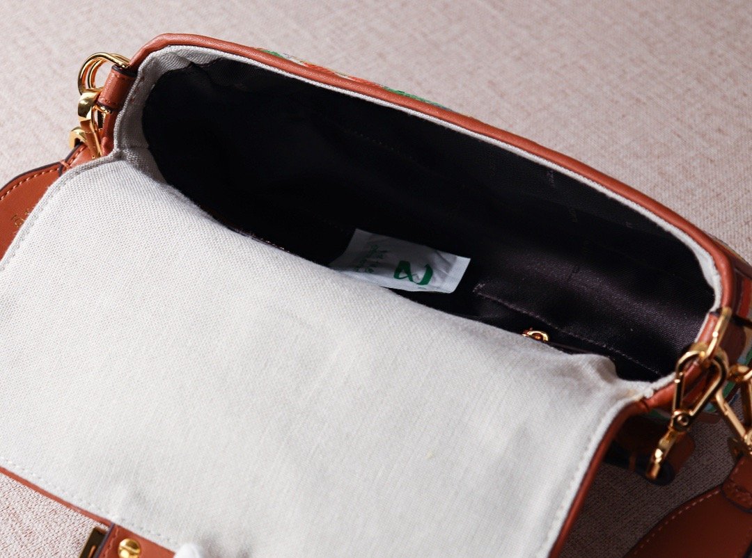 Luxury  Bags Fendi 062