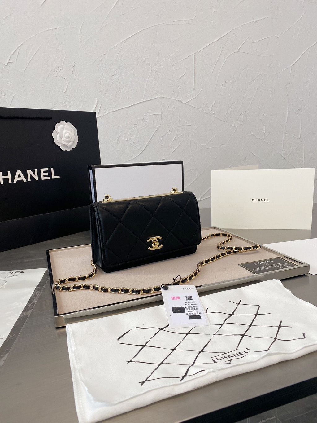 Designer Handbags Chanel 054