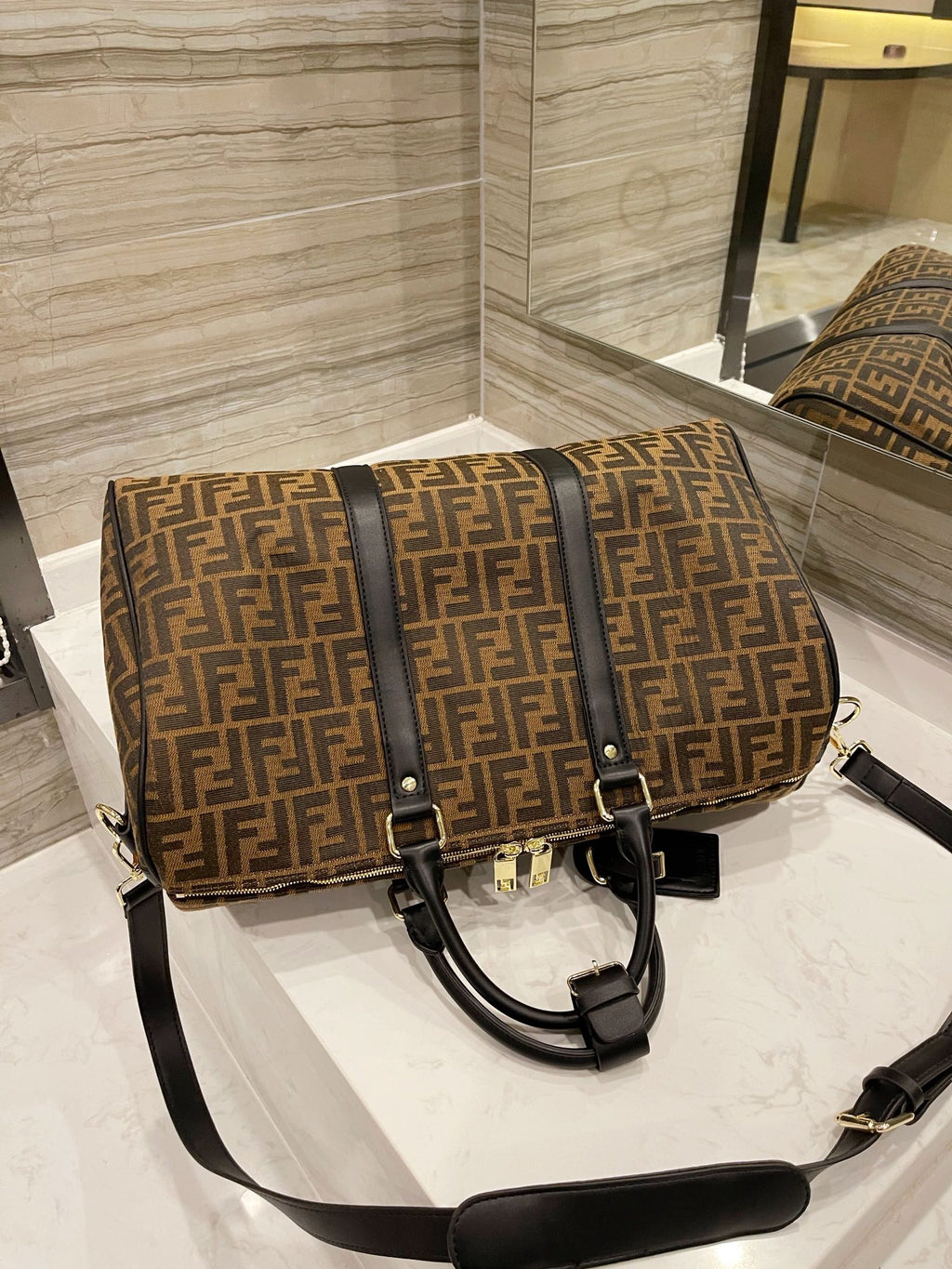 Luxury  Bags Fendi 232