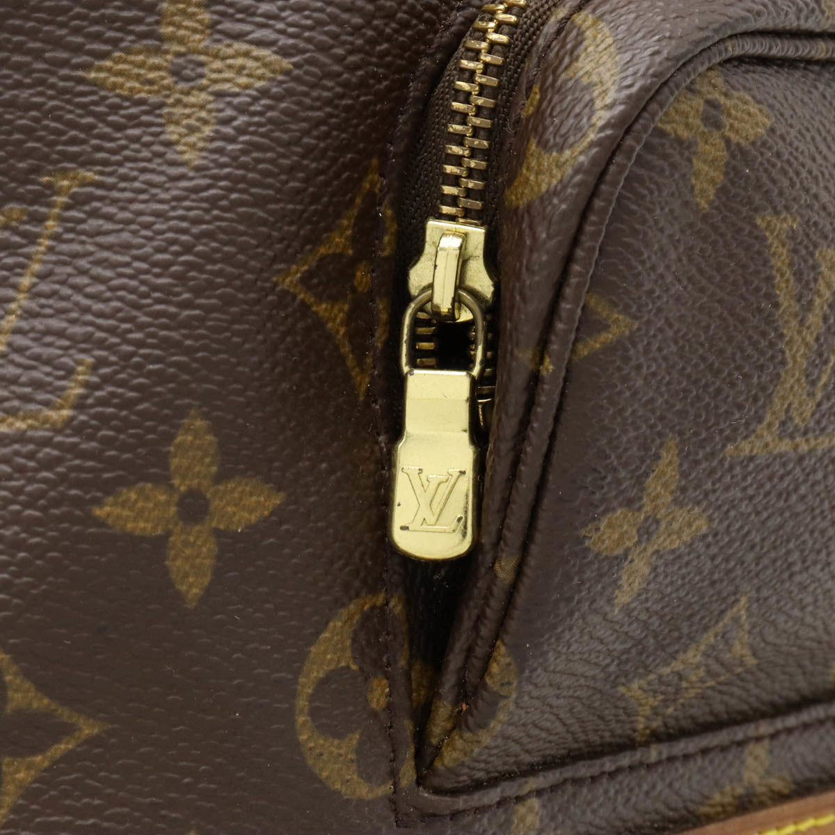 Louis Vuitton Montsouris MM M51136