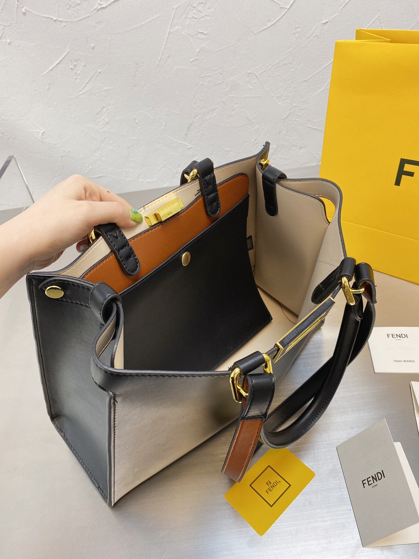 NEW Arrival Bags Fendi 139