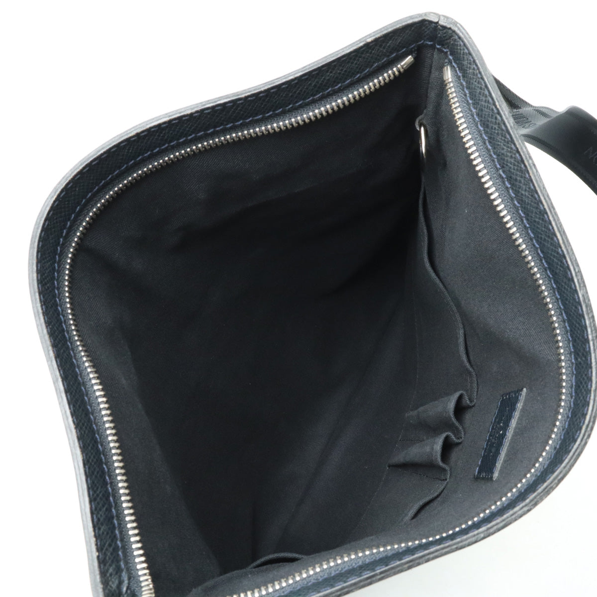 Louis Vuitton Louis Vuitton Sasha Tiger Sasha Shoulder Bag Sleeve No Matte Boreal Sleeve Navi Silver  M32629