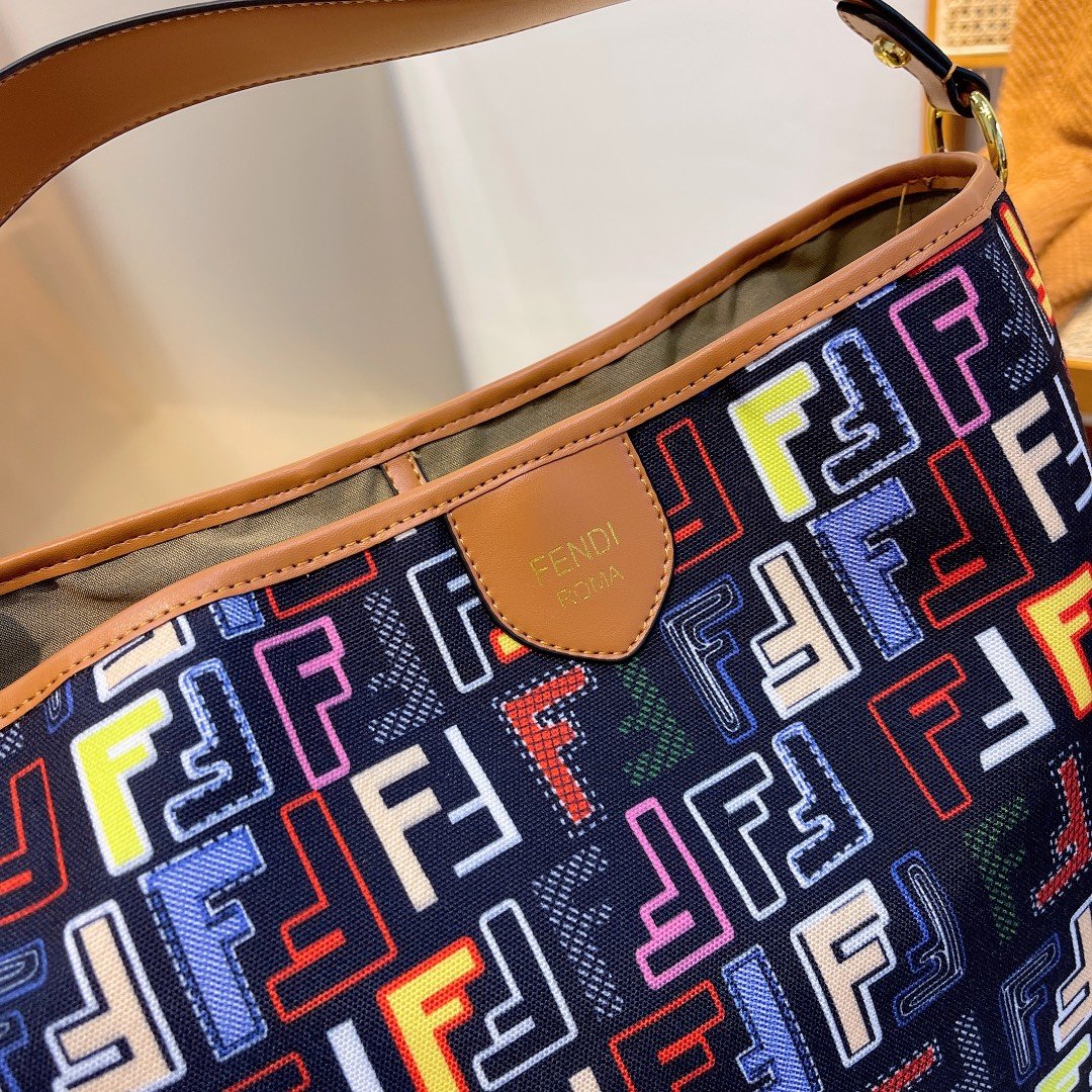 Luxury  Bags Fendi 194