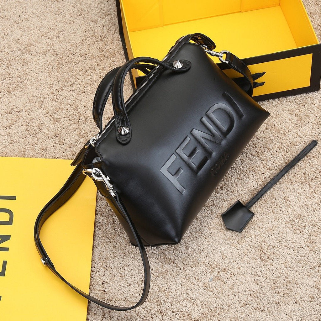 Designer Handbags Fendi 164