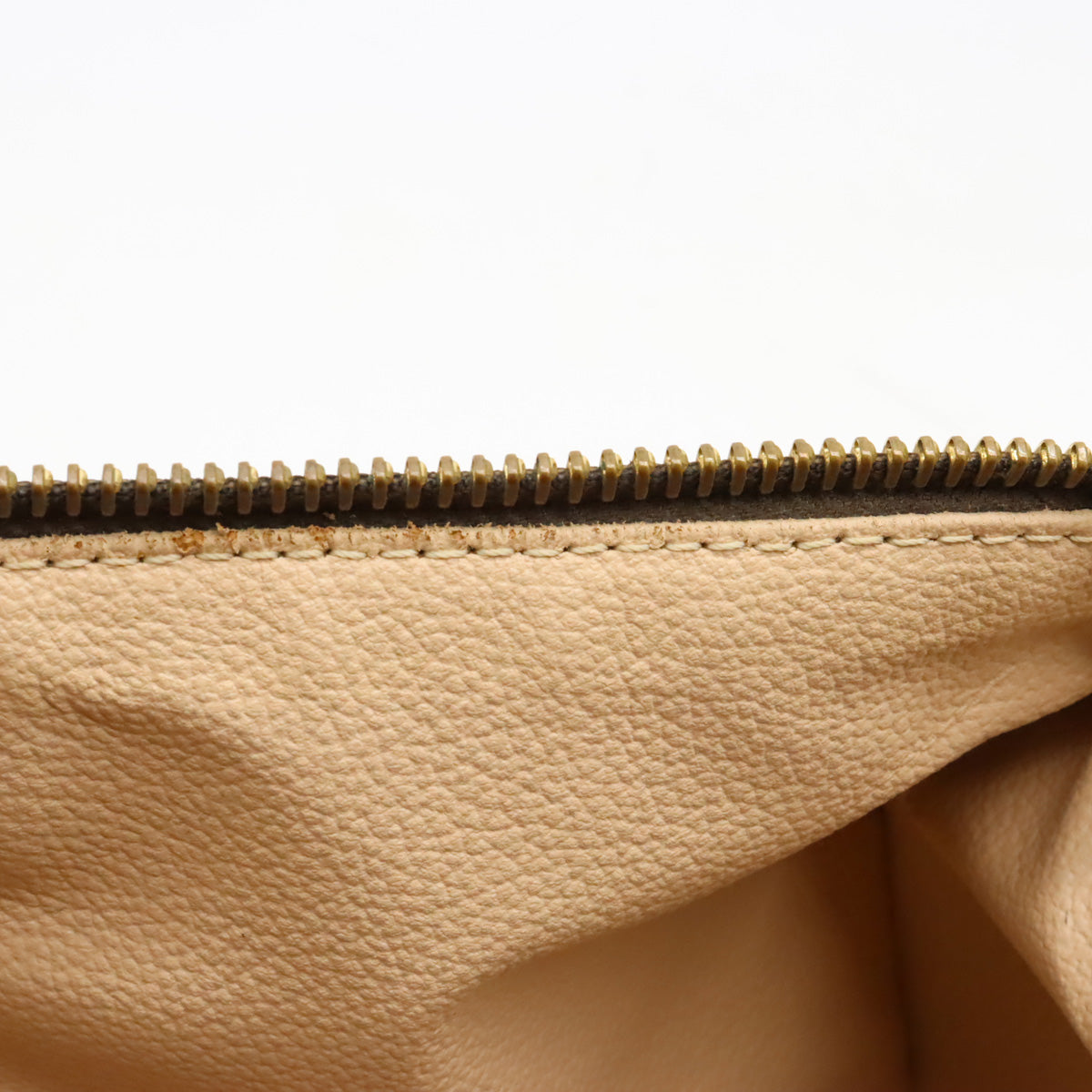 Louis Vuitton Monogram Toulouse Pat Pression Cosmetic Bag Travel Bag Multi-Pose  M47636