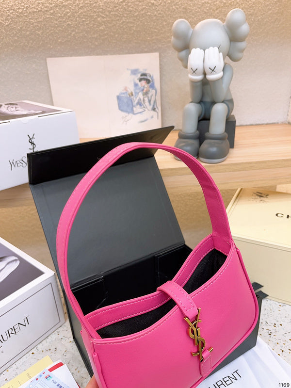 Luxury - Gucci Bags - 158