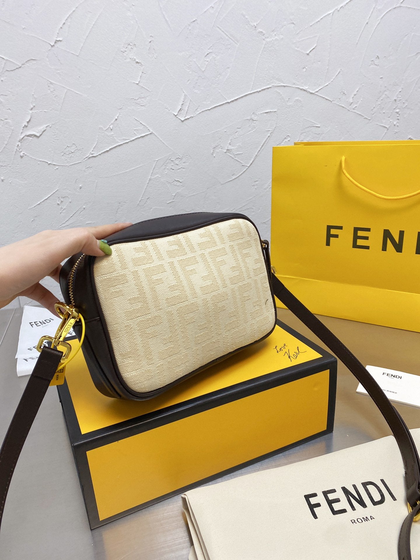 Luxury  Bags Fendi 129