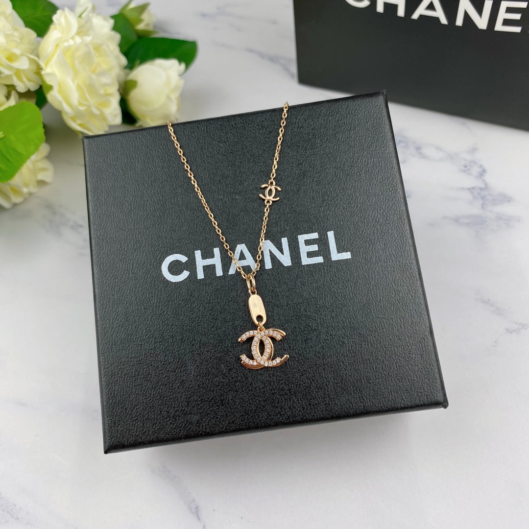 BG - Holiday Necklace chanel033