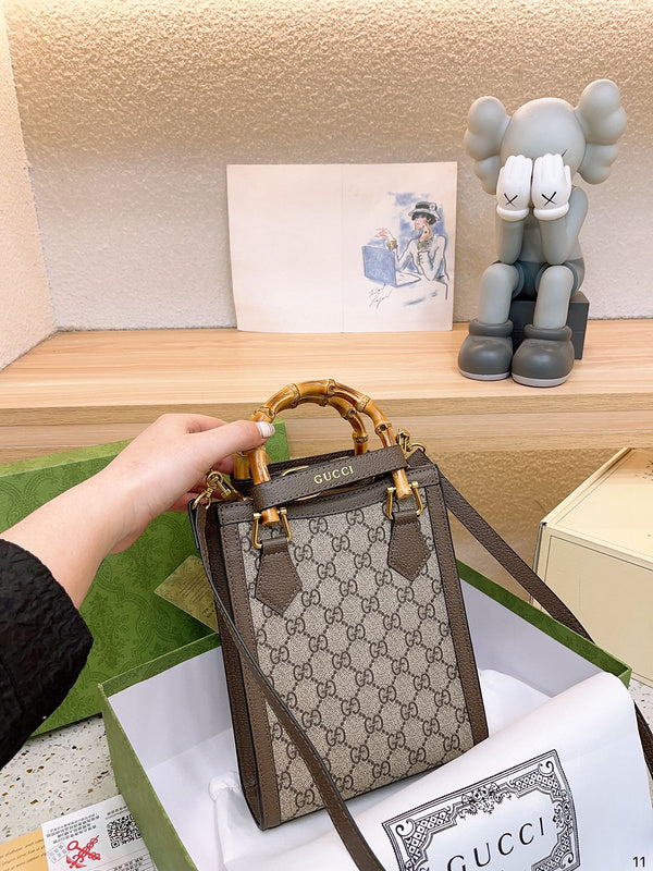 Luxury - Gucci Bags - 166