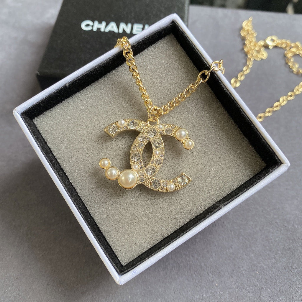 BG - Holiday Necklace chanel046