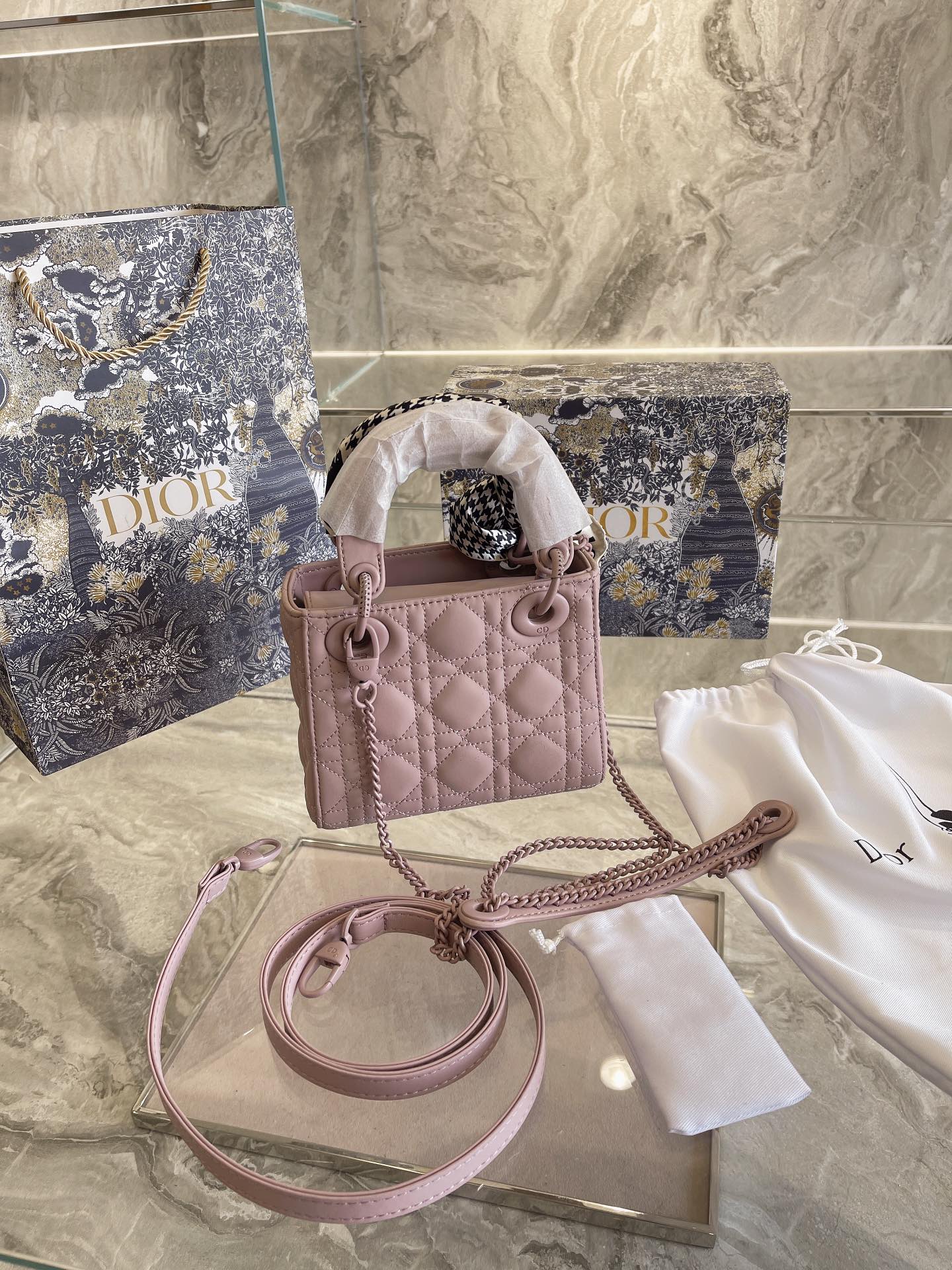 Luxury Handbags Christian Dior 058