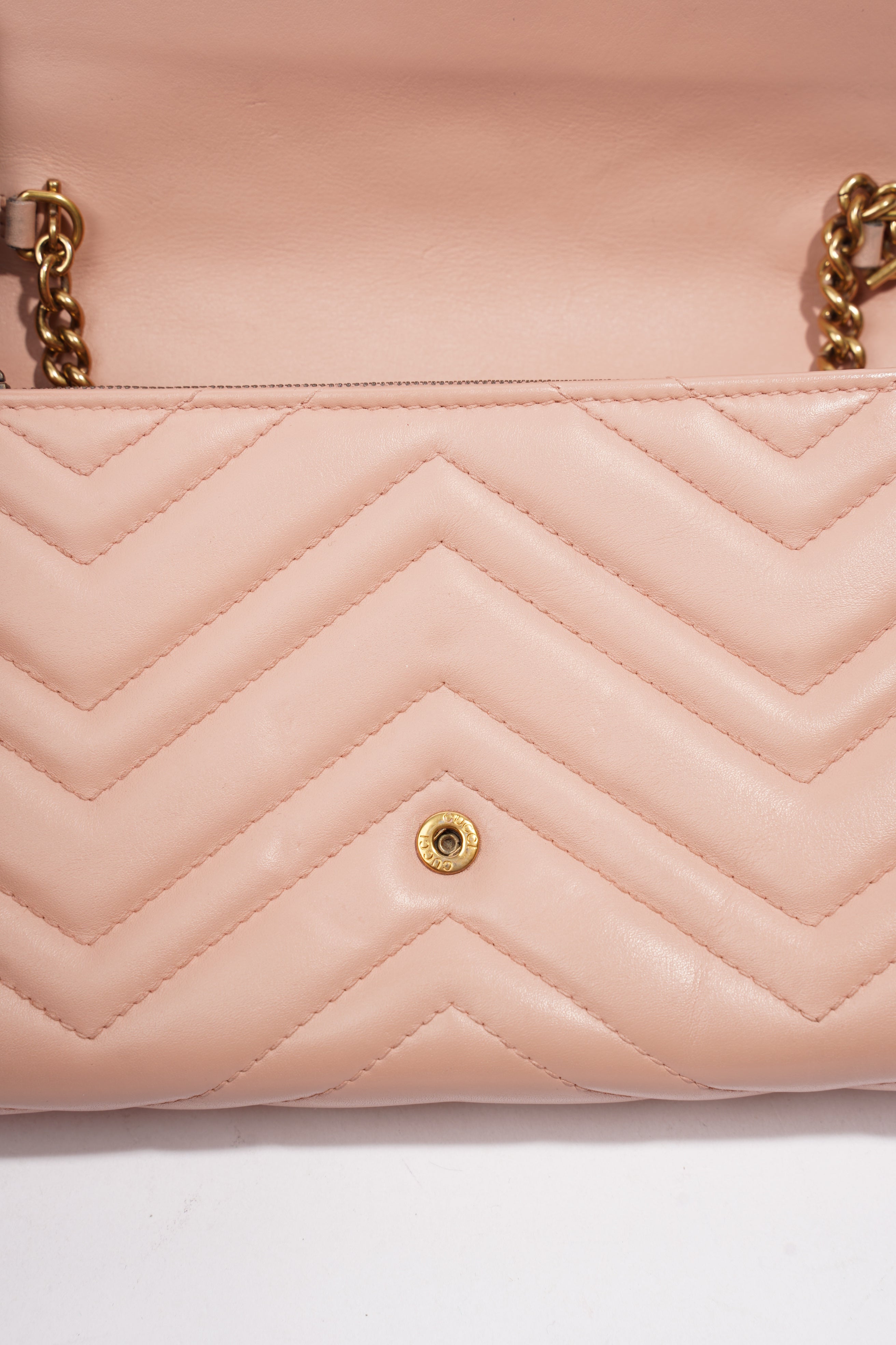 Gucci GG Marmont Chain Wallet Mini Pink / Blush Matelasse Leather