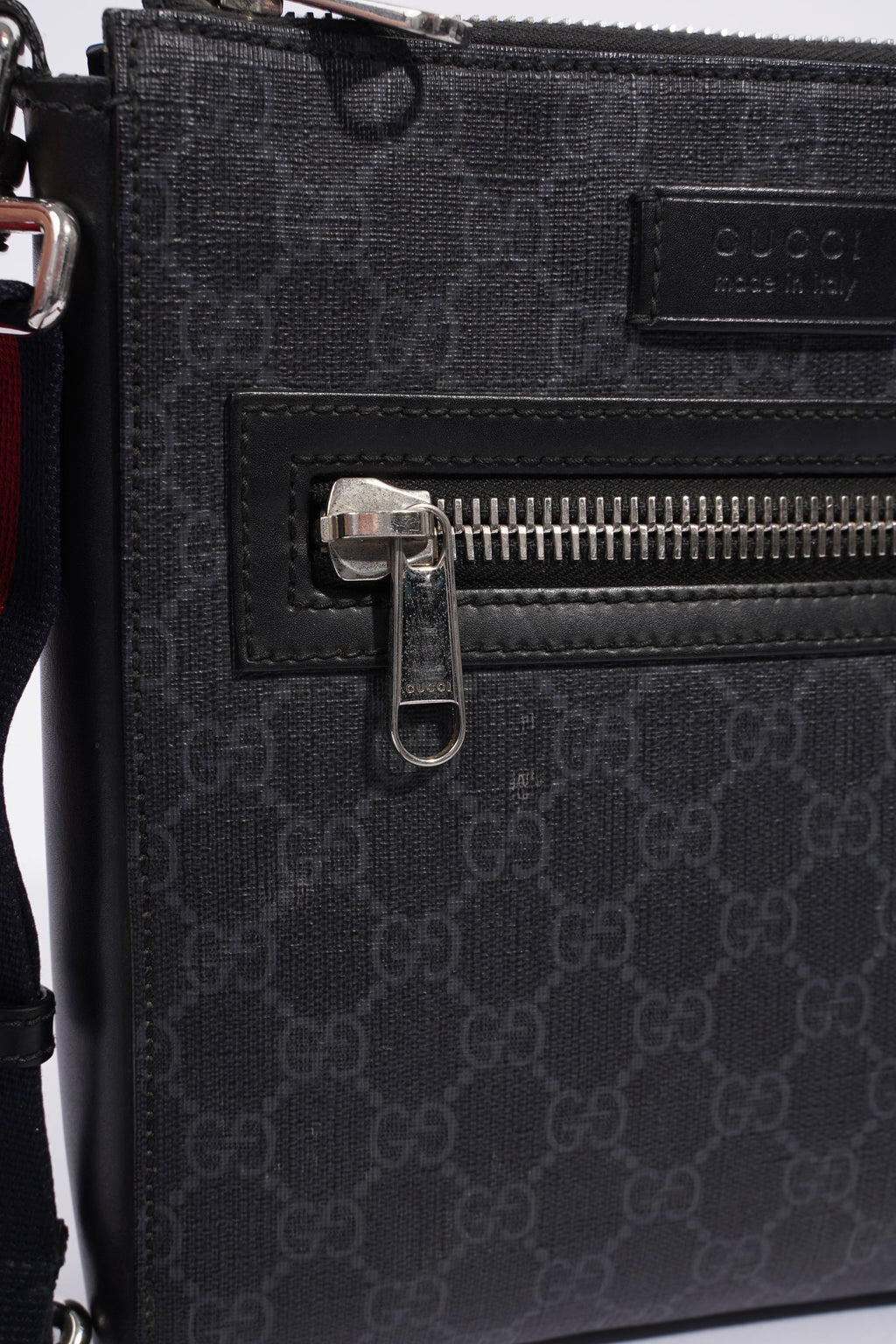 Gucci Small Messenger Black GG Supreme Coated Canvas