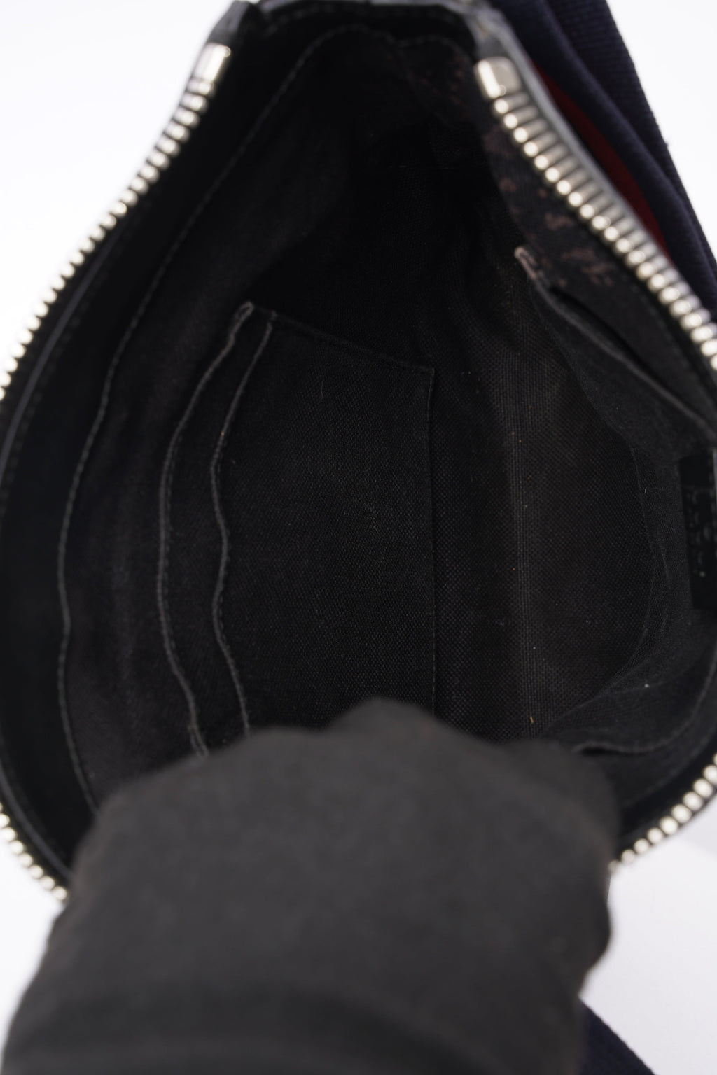 Gucci Small Messenger Black GG Supreme Coated Canvas