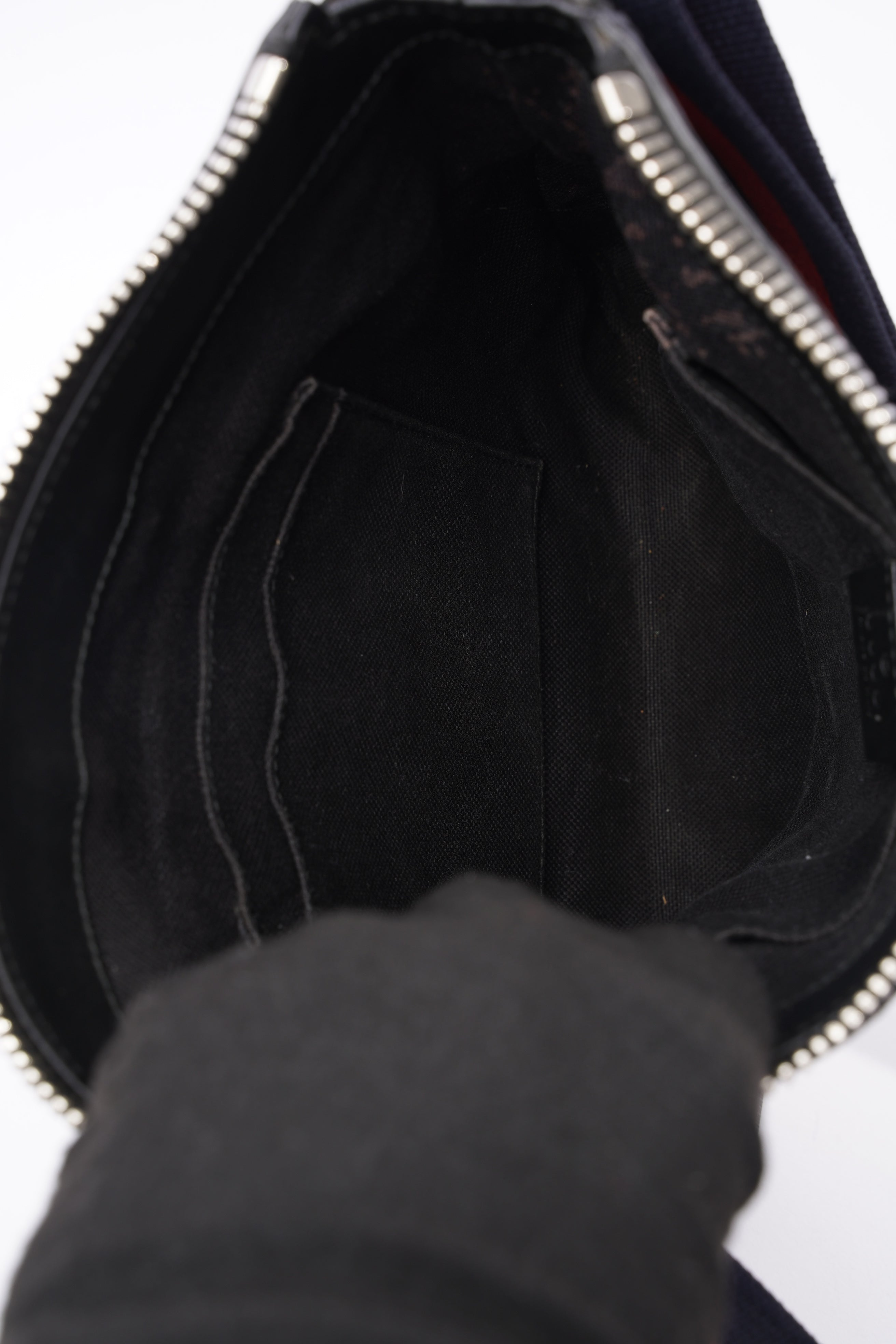 Gucci Small Messenger Black GG Supreme Coated Canvas