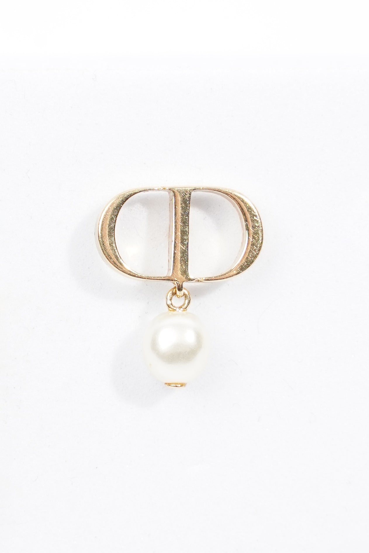Christian Dior Petit CD Earrings Gold / Pearl Base Metal
