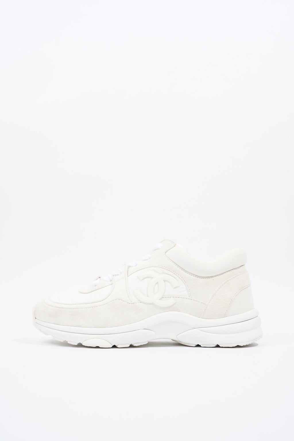 Chanel CC Logo Sneaker White Suede EU 39 UK 6