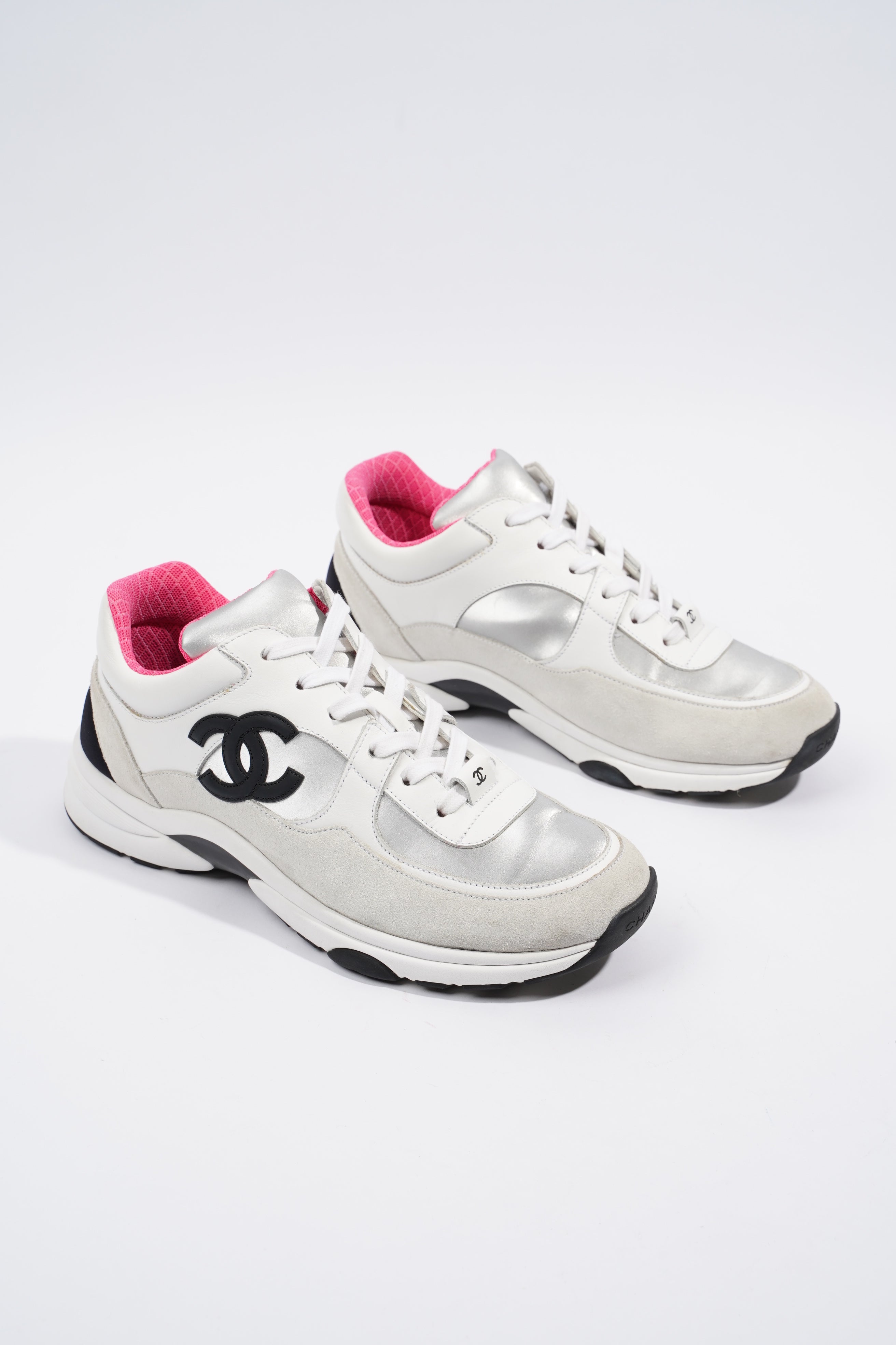 Chanel CC Logo Sneaker White / Silver / Black Suede EU 38.5 UK 5.5