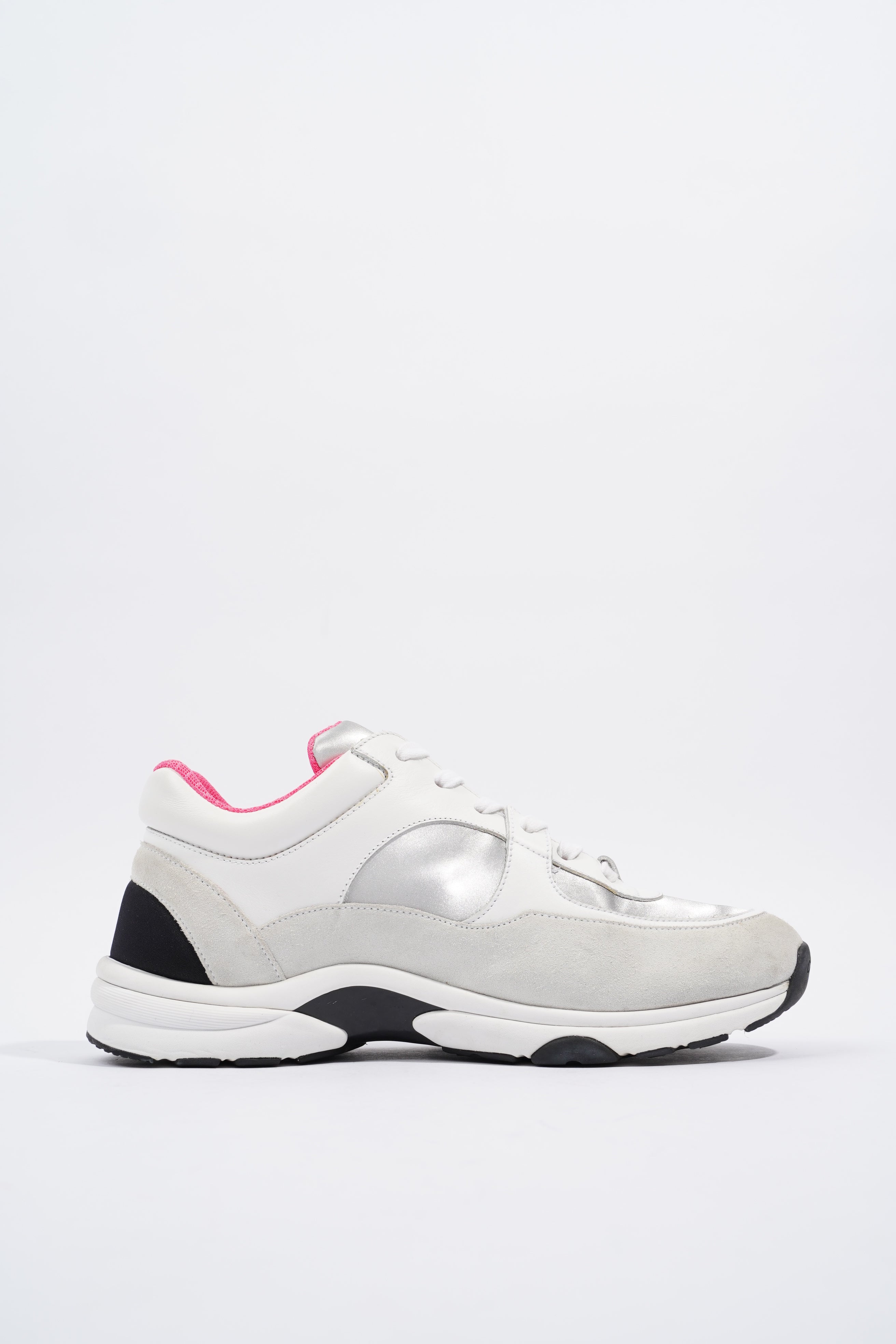 Chanel CC Logo Sneaker White / Silver / Black Suede EU 38.5 UK 5.5