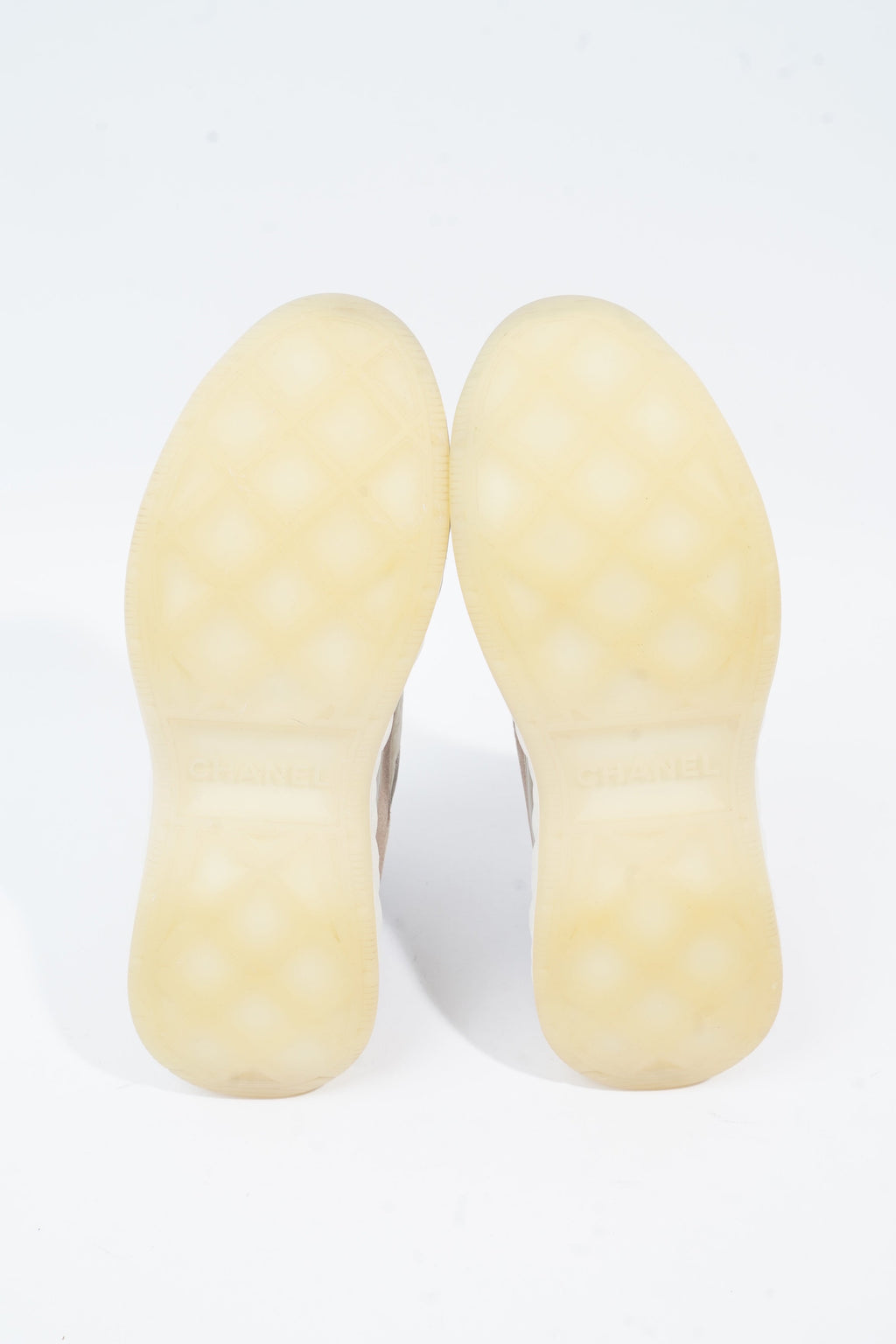 Chanel CC Logo Sneaker White / Beige Suede EU 37 UK 4