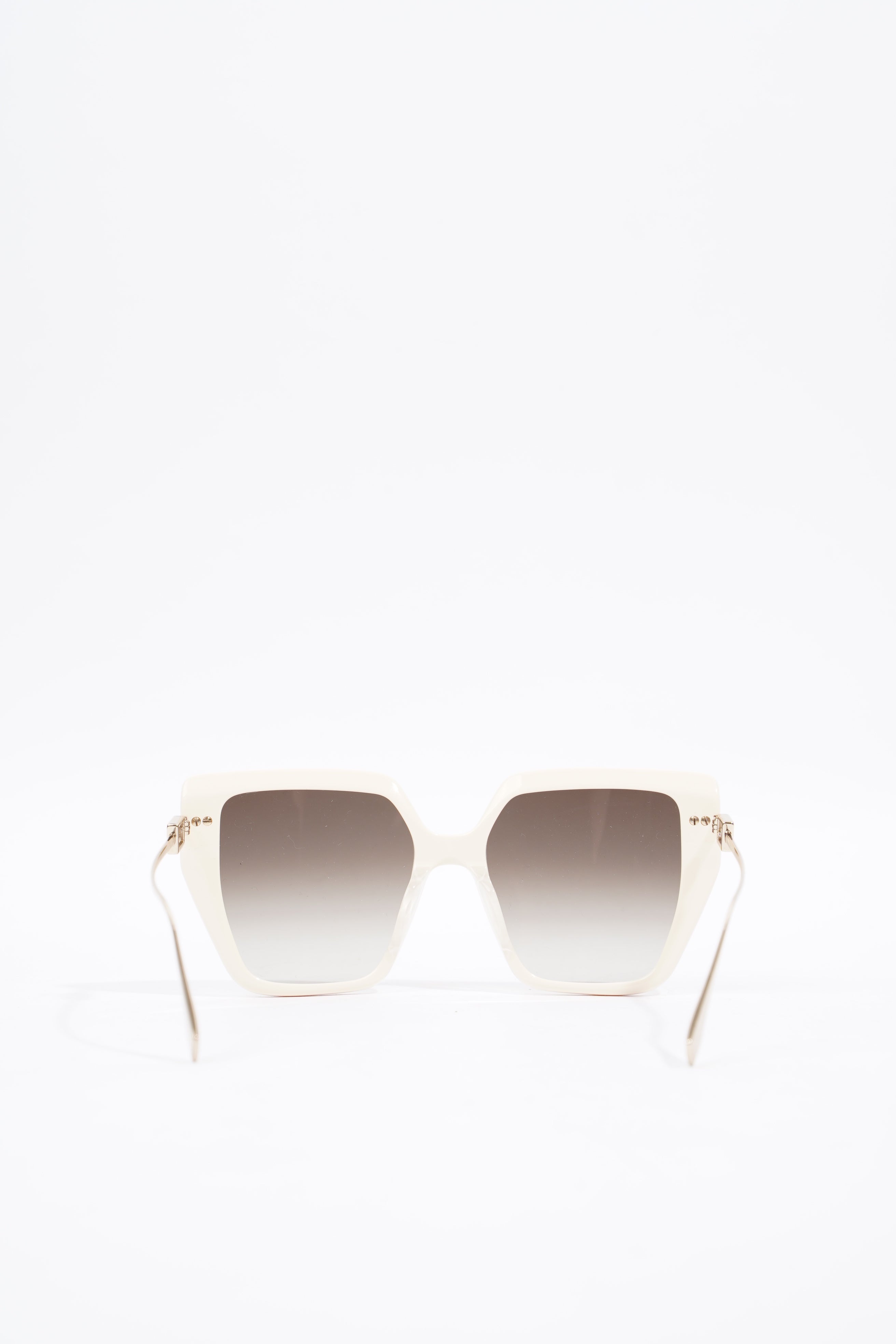 Fendi Baguette Oversized Sunglasses Ivory / Silver Acetate 55mm 18mm