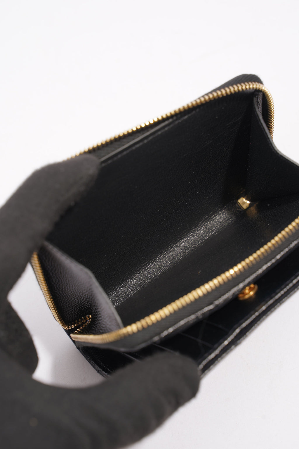 Saint Laurent Brand-Plaque Chevron-Quilted Black Grained Leather Small