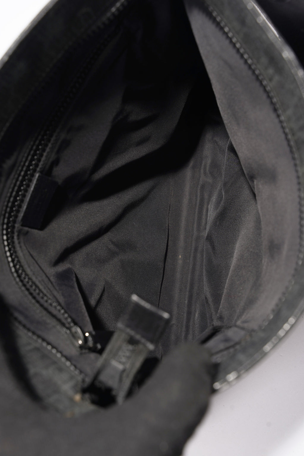Gucci GG Messenger Bag Black Coated Canvas