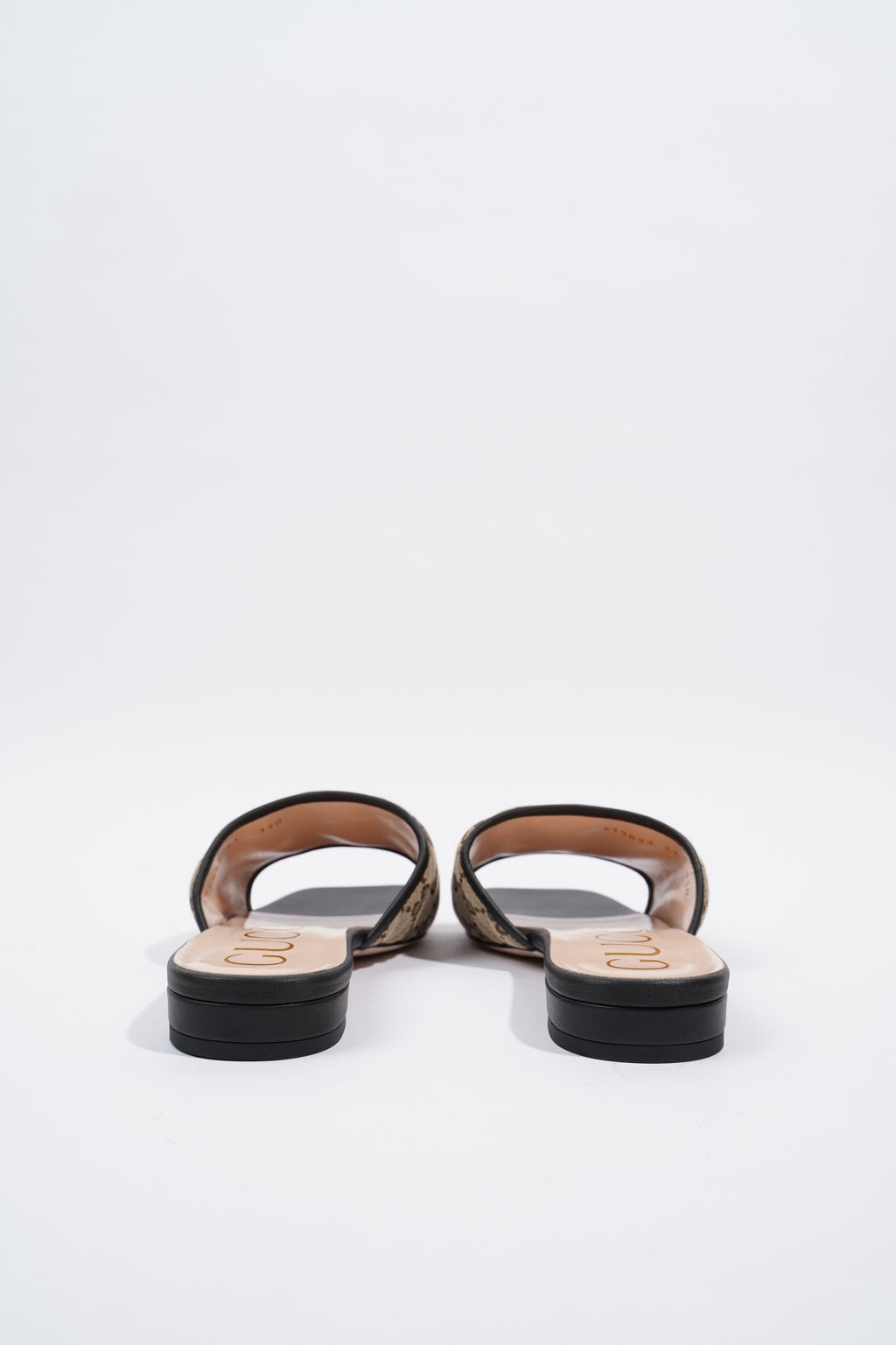 Gucci GG Matelasse Black / Black Canvas EU 41 UK 8