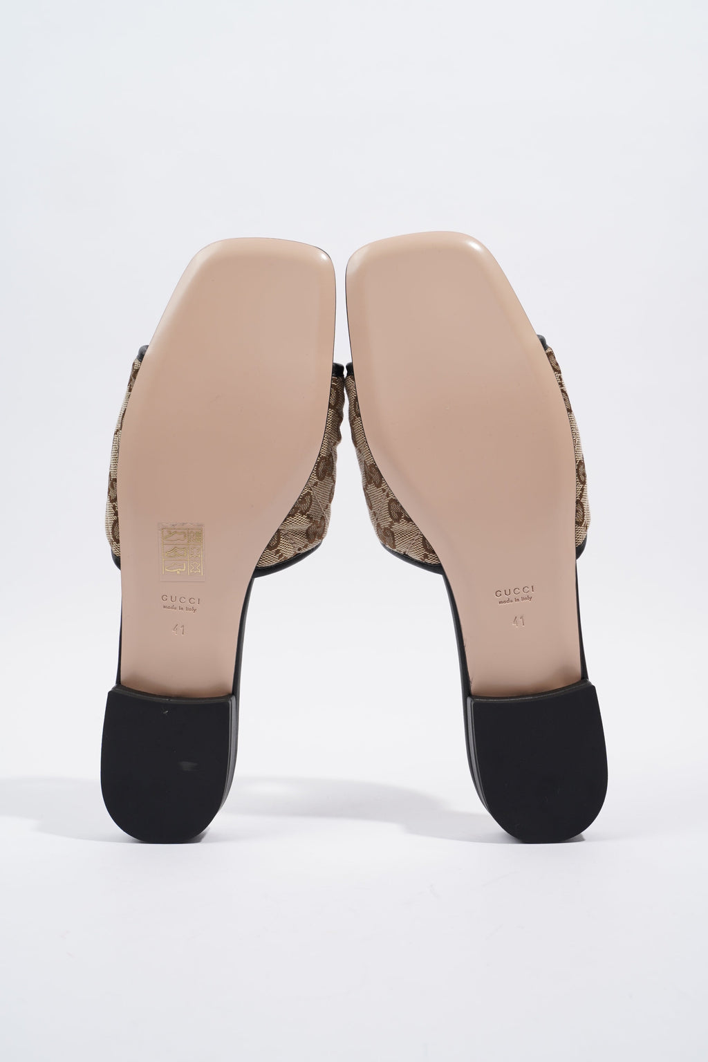 Gucci GG Matelasse Black / Black Canvas EU 41 UK 8