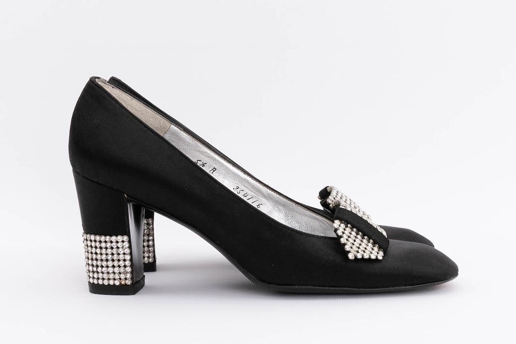 Souliers strassés Christian Dior