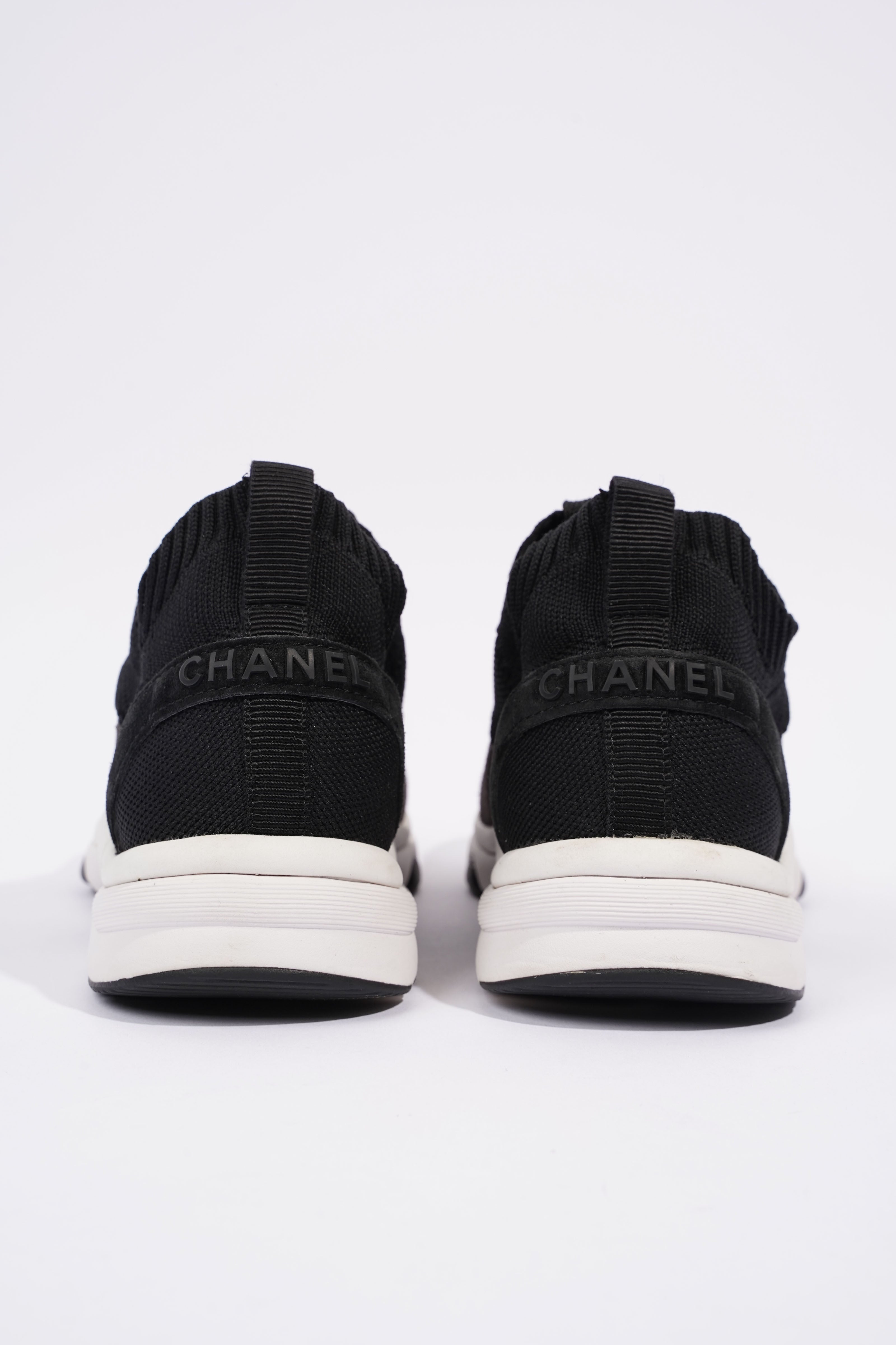 Chanel CC Logo Knit Sneaker Black / White Suede EU 37.5 UK 4.5