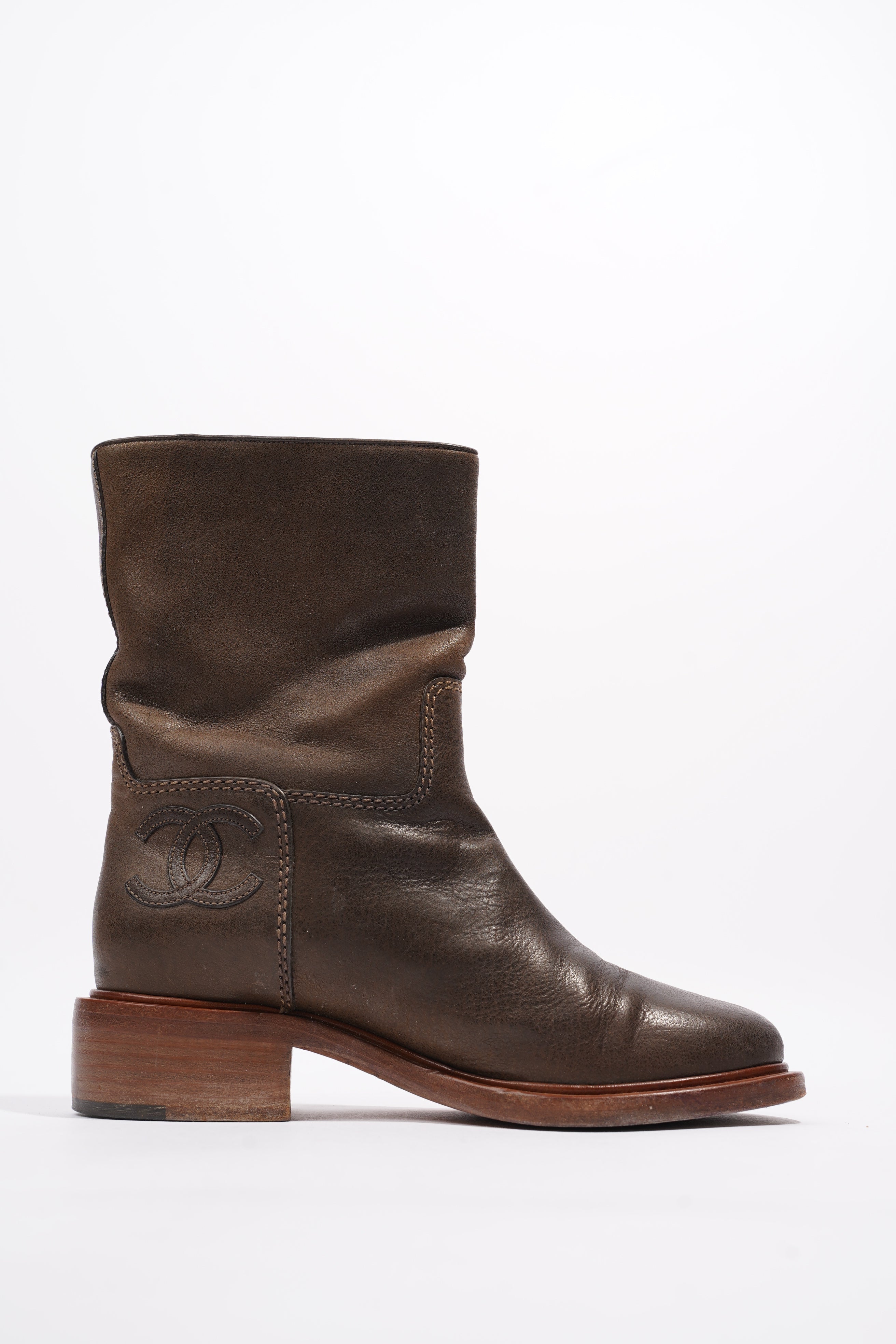 Chanel Boots Brown Calfskin Leather EU 38 UK 5