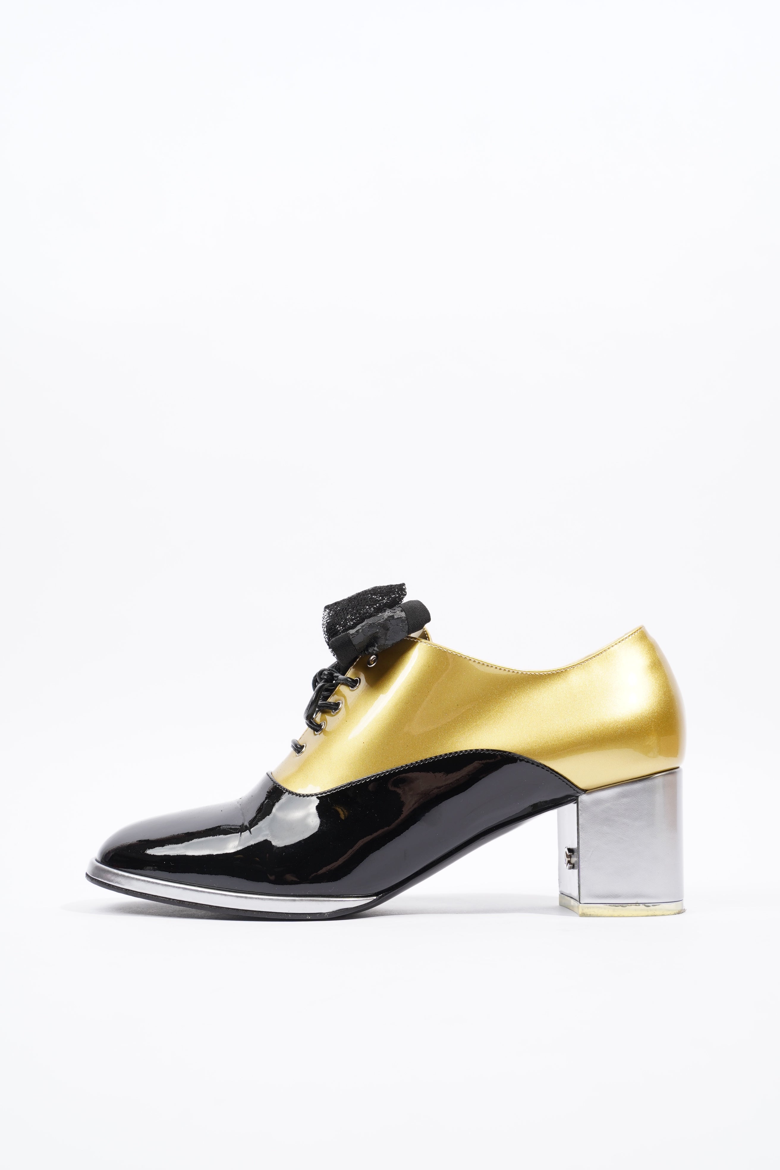 Chanel Oxford Pumps Gold / Black Patent Leather EU 38.5 UK 5.5