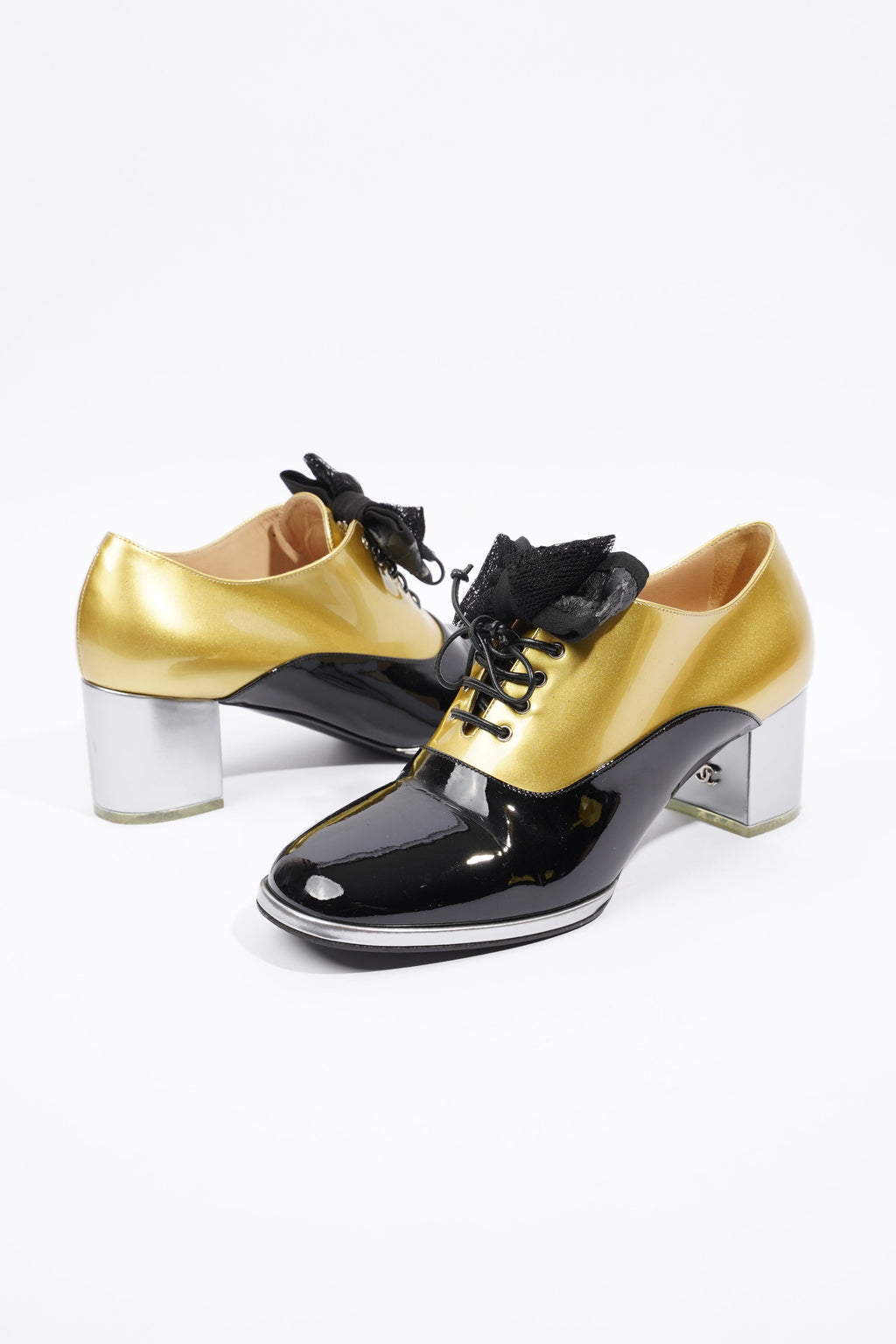 Chanel Oxford Pumps Gold / Black Patent Leather EU 38.5 UK 5.5