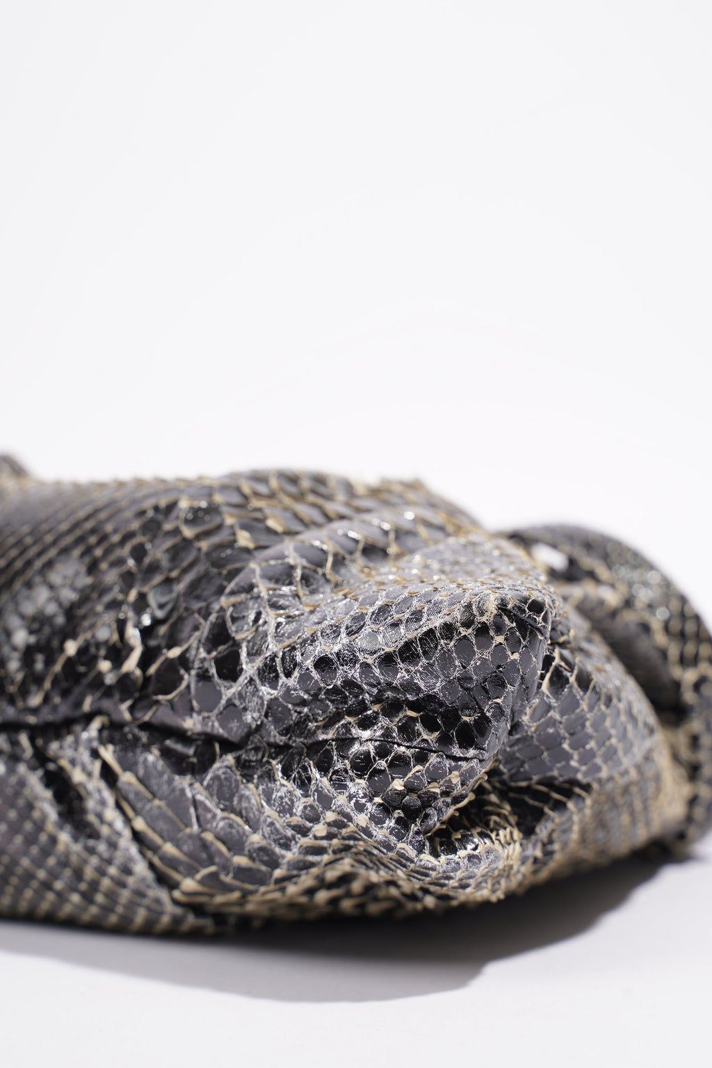Gucci Hysteria Clutch Bag Black Python